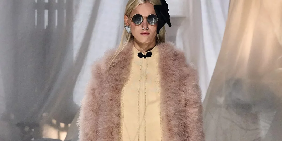 Valentino S/S '25 | O Alessandro Michele αναβίωσε μια από τις πιο διαχρονικές τάσεις στην ομορφιά