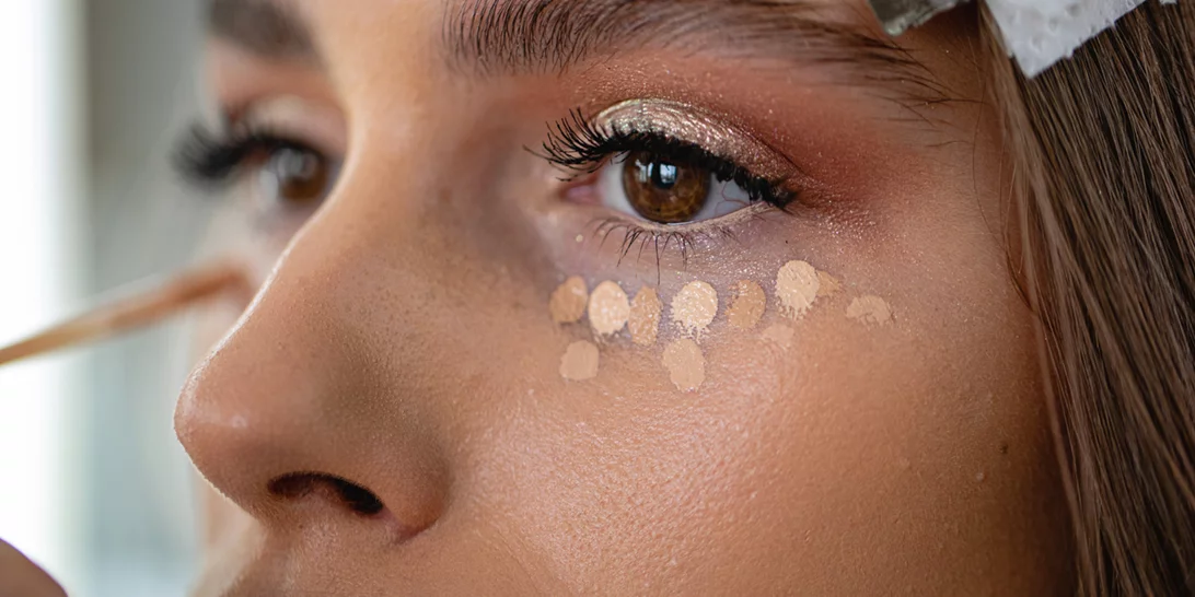 Κονσίλερ που "σπάει" ή αλλοιώνεται; Το genius hack για σταθερότητα και διάρκεια όλη μέρα