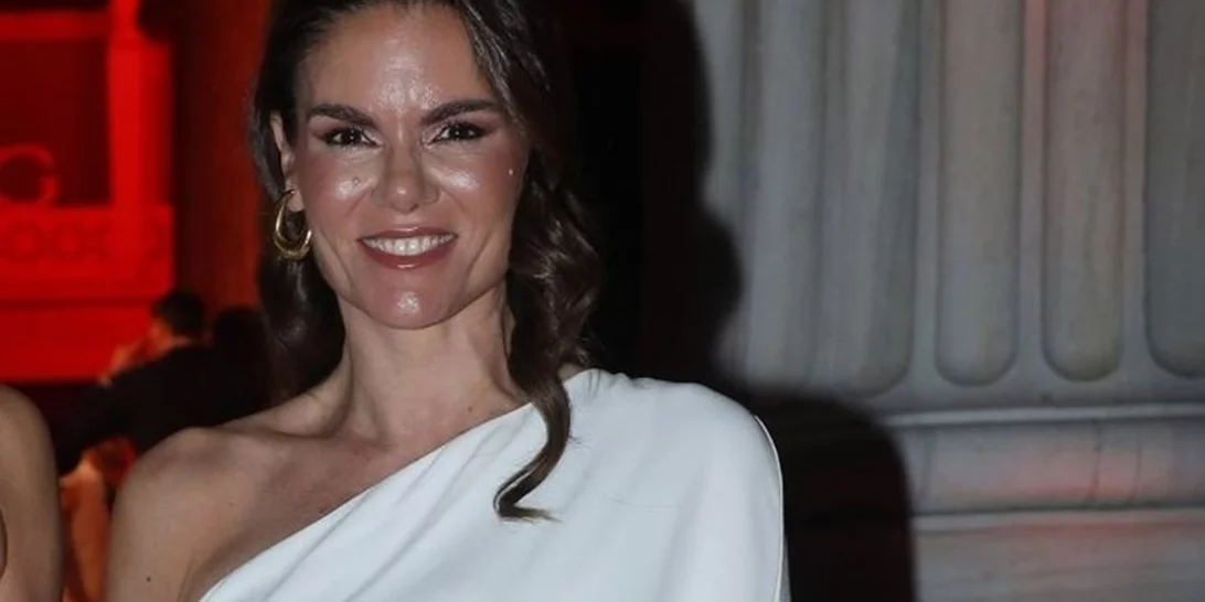 Mιράντα Πατέρα | Με χρυσή δημιουργία στο χριστουγεννιάτικο δείπνο της "ΕΛΠΙΔΑΣ"