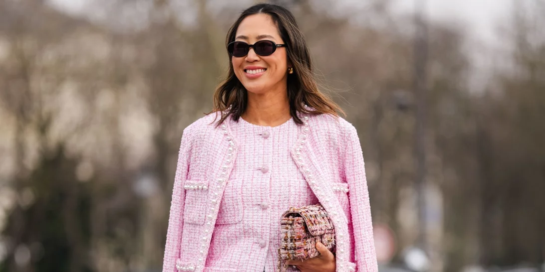 Tweed σακάκι και τζιν παντελόνι | Πώς θα φορέσεις με στιλ τον αγαπημένο συνδυασμό των fashionistas