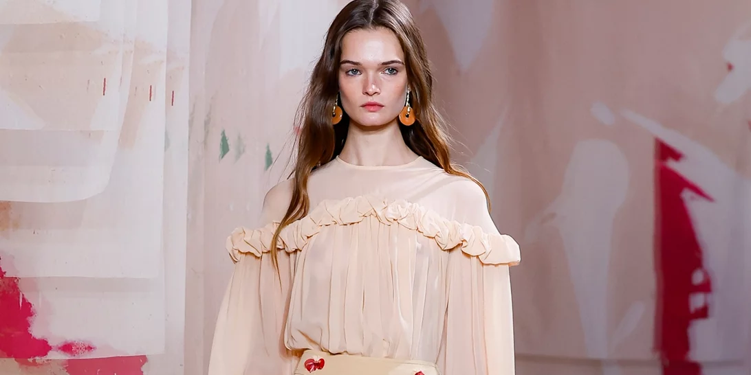 Butter Yellow | Πώς θα φορέσεις με στιλ την πιο chic απόχρωση της άνοιξης