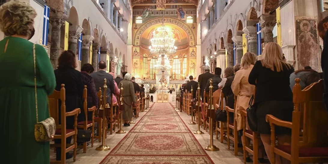 Σάλος με το κήρυγμα του Μητροπολίτη Κοζάνης | "Σήμερα κυκλοφορούν ημίγυμνες οι κόρες και οι εγγονές σας" [Βίντεο]