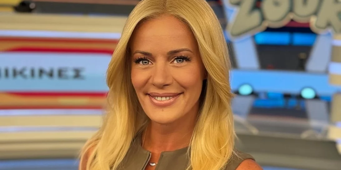 Η Ζέτα Μακρυπούλια με το ελαστικό τοπ από τη Zara που θα βρεις τώρα σε έκπτωση