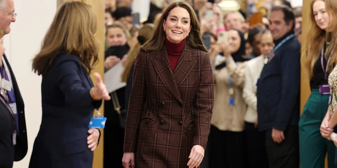 Kate Middleton | Αιφνιδίασε με την πρώτη της εμφάνιση για το 2025 - "O καρκίνος μου είναι σε ύφεση"