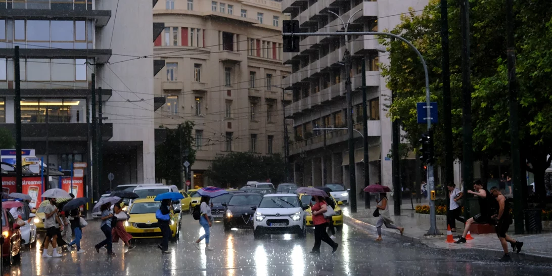 Καιρός | Βροχές και καταιγίδες το Σάββατο- Νοτιάδες και μικρή πτώση της θερμοκρασίας