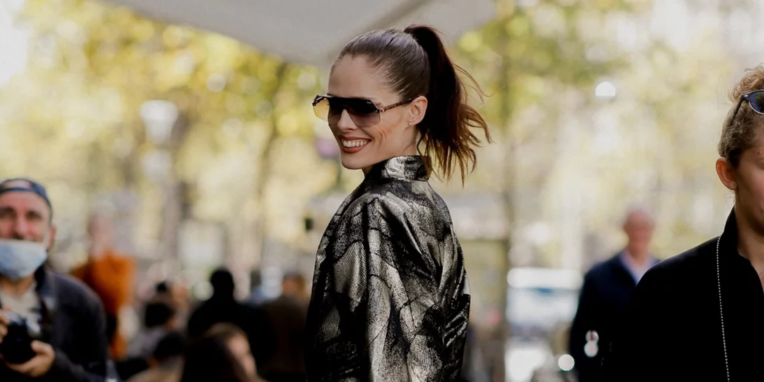 Τα sneakers σε μαύρο χρώμα που θα σου εξασφαλίσουν classy στιλιστικούς συνδυασμούς