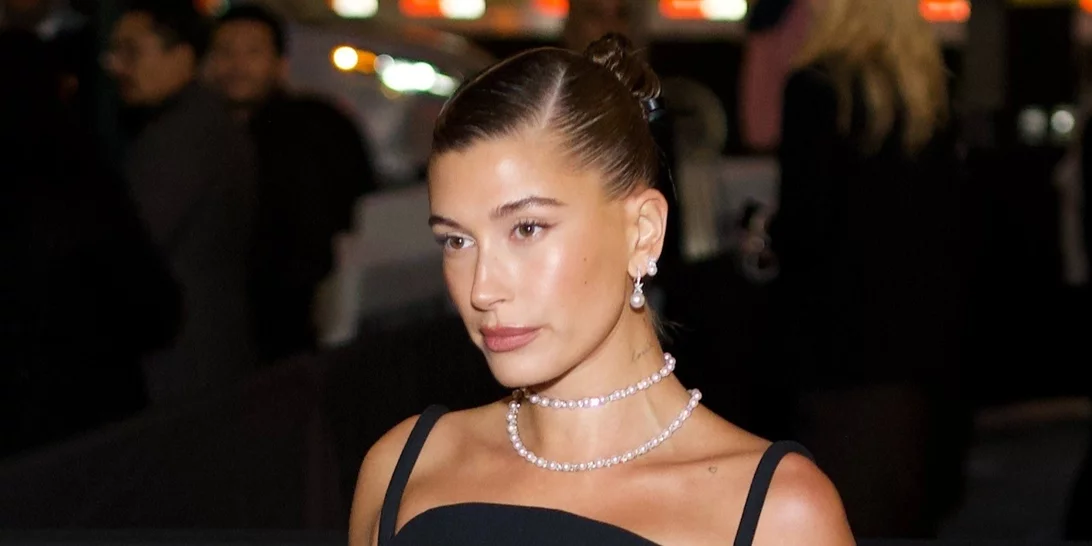 3 skincare hacks για νεανική, λαμπερή επιδερμίδα από την αισθητικό της Hailey Bieber