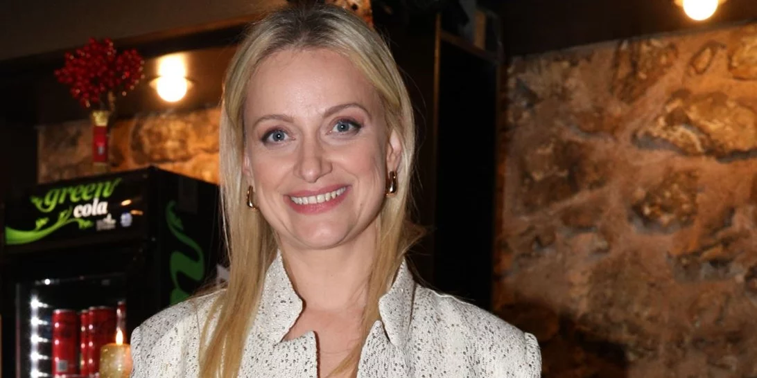 Λένα Δροσάκη | Ανοίγει πίτα με τη μαμά της και τον γιο της, Αναστάση