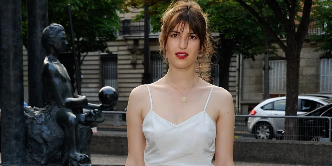 Τα 5 κομμάτια που αγαπούν να φορούν στις διακοπές οι Γαλλίδες fashionistas