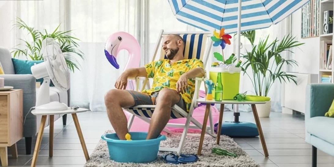 "Staycation" -Ένας glossy όρος για μια ζοφερή πραγματικότητα | Το γεγονός πως δεν μπορούμε πια να πάμε διακοπές