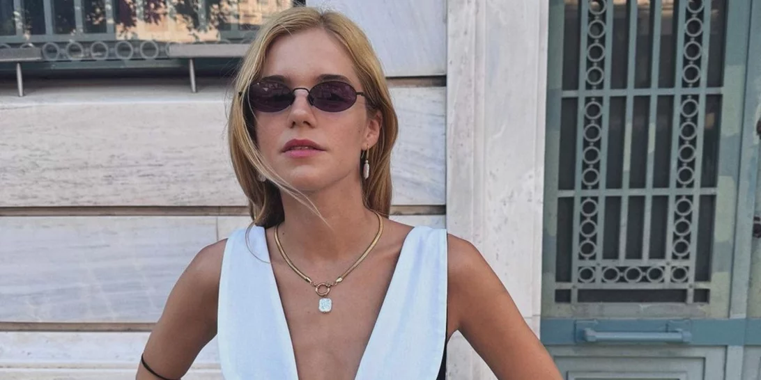 Νατάσα Εξηνταβελώνη | Η φούστα της έχει το πιο trendy print της χρονιάς