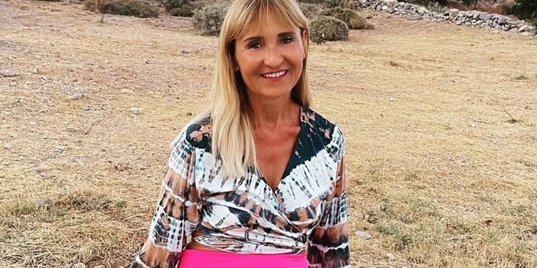 Η Μάρα Ζαχαρέα φόρεσε το must καλοκαιρινό κουστούμι για την εποχή