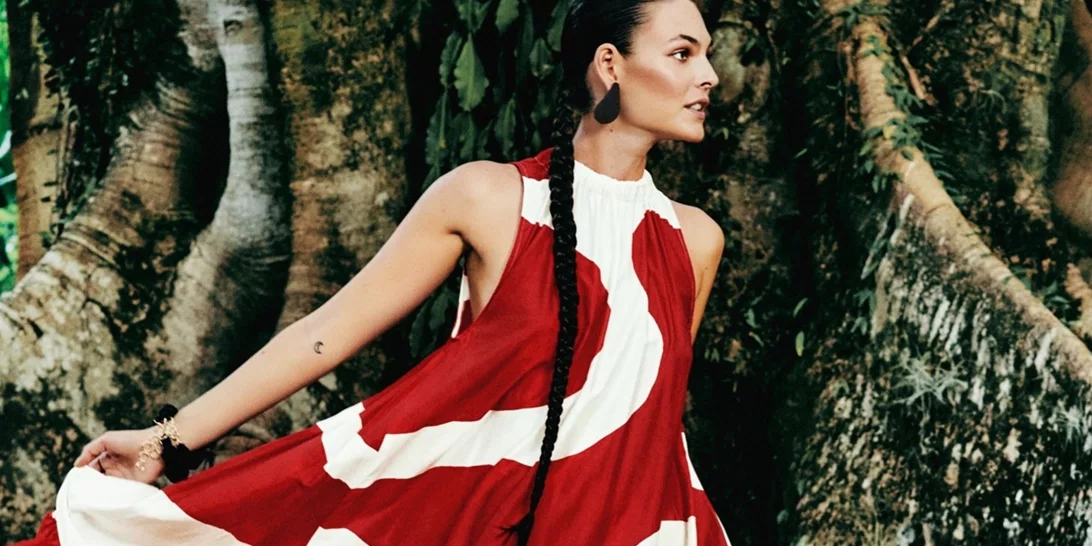 Καφτάνια, παρεό, crochet φορέματα και φούστες | Τα beachwear κομμάτια της H&M για κομψές εμφανίσεις στην παραλία