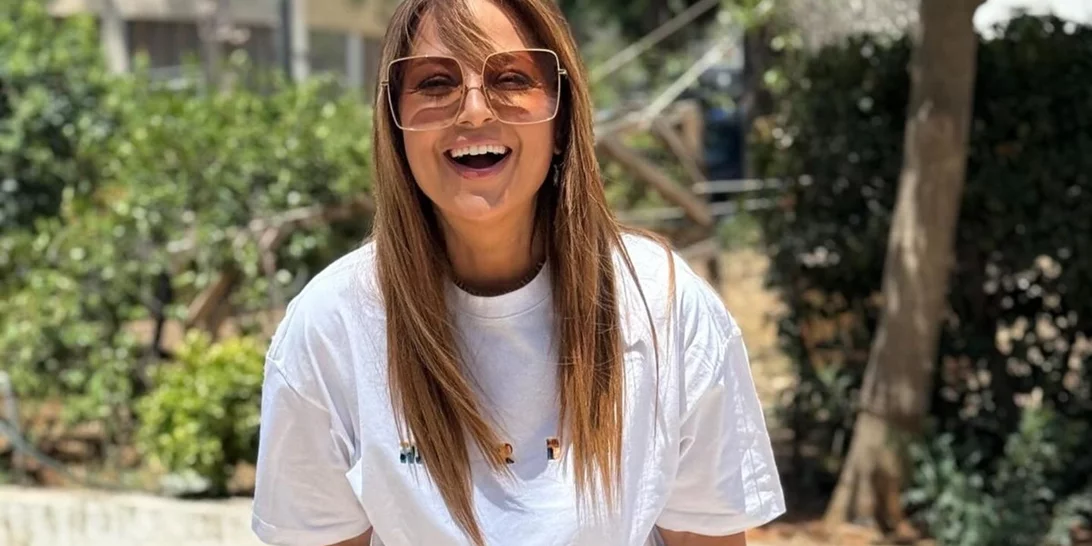 Νάνσυ Ζαμπέτογλου | Με τη σκιά που αναδεικνύει τα καστανά μάτια όσο κανένα άλλο χρώμα