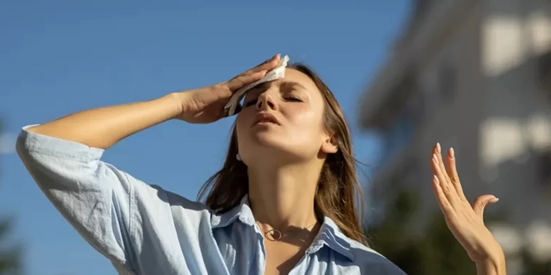 Καιρός: "Φούρνος" η χώρα από σήμερα – Οι περιοχές που θα "ψηθούν", πότε θα πάρουμε ανάσα δροσιάς