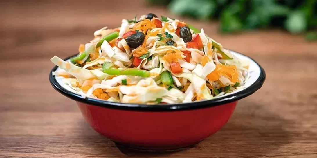 Πολίτικη λαχανοσάλατα | Ιδανική για συνοδευτικό στο κρέας του πασχαλινού τραπεζιού