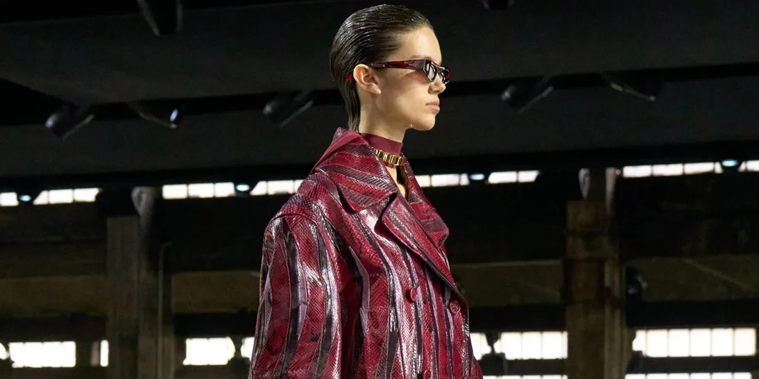 Μπορντό | Πώς θα φορέσεις με στιλ τη μεγαλύτερη χρωματική τάση της σεζόν