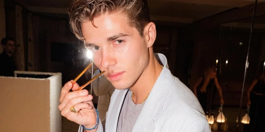 Ο 22χρονος γιος του Παύλου Γλύξμπουργκ και της Marie Chantal, Αχιλλέας, είναι ερωτευμένος και δεν το κρύβει