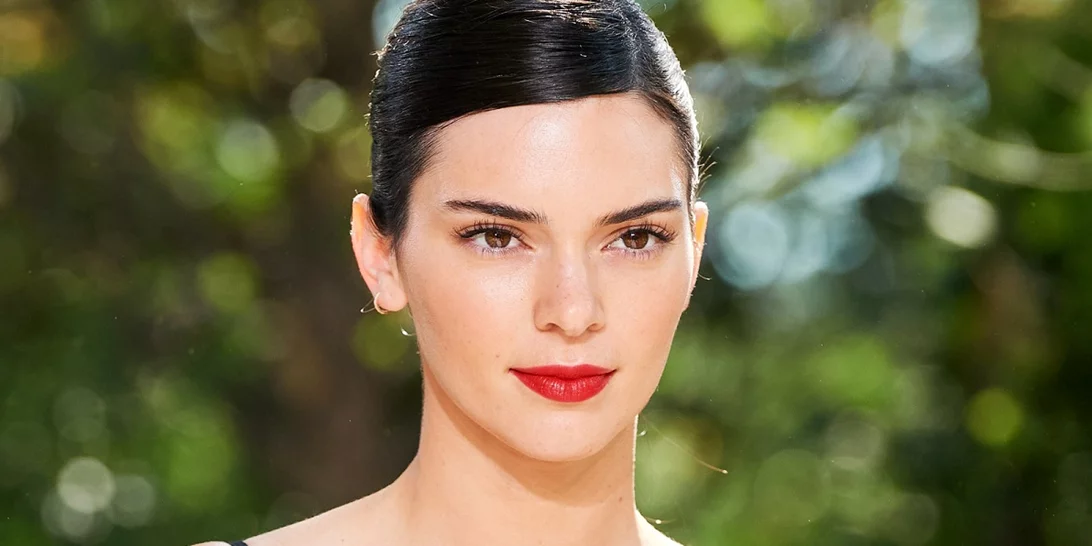 Τα κραγιόν που δεν πρέπει να λείπουν από το νεσεσέρ σου φέτος την άνοιξη