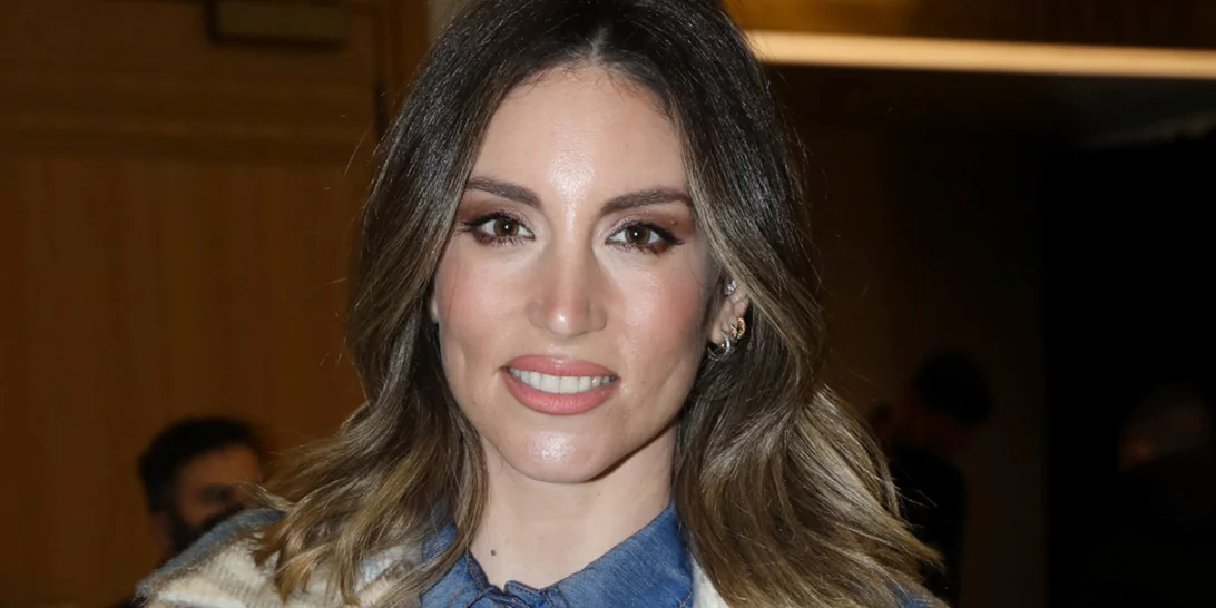 Στο Γύθειο για Πάσχα η Αθηνά Οικονομάκου | Το τρυφερό στιγμιότυπο με την ανιψιά της