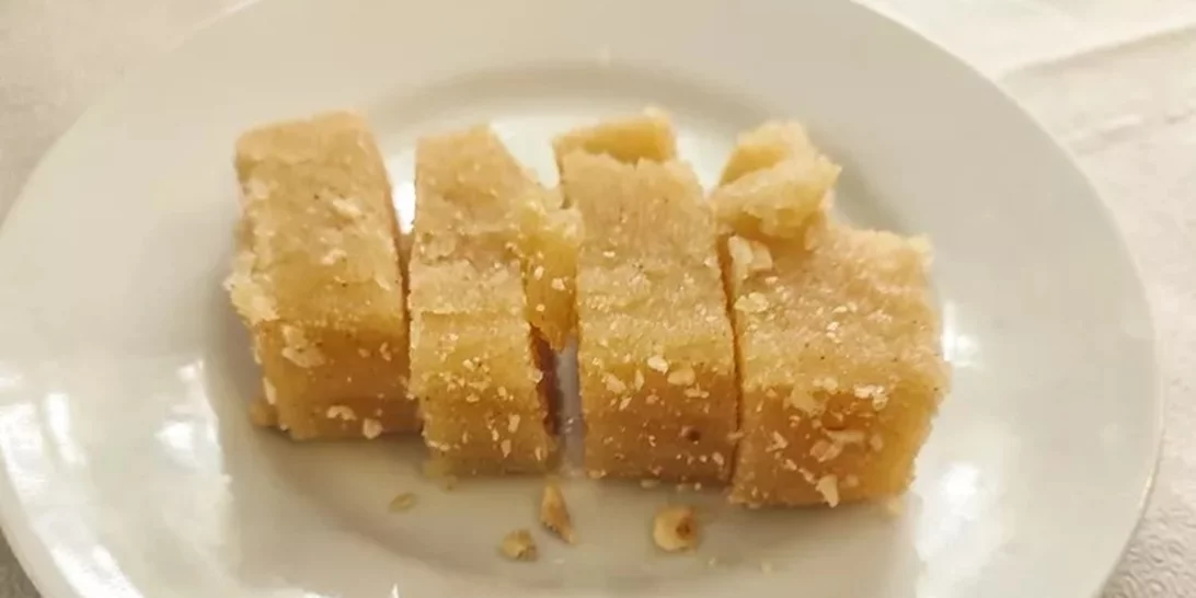 Σιμιγδαλένιος χαλβάς χωρίς ζάχαρη - η ιδανική συνταγή για τη νηστεία!