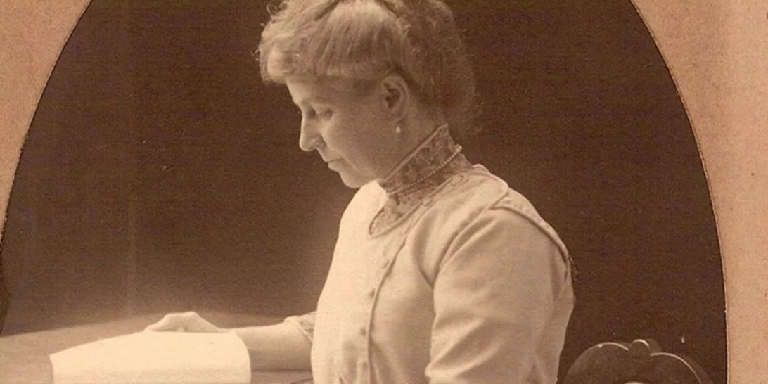 "The Seven Dials Mystery"| Το αστυνομικό μυθιστόρημα της Agatha Christie στο Netflix