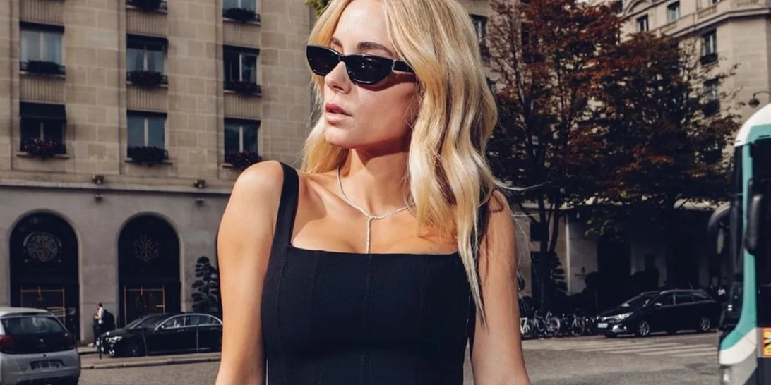 Η Δούκισσα Νομικού με το τζιν παντελόνι που θα φορέσουμε περισσότερο αυτή τη σεζόν