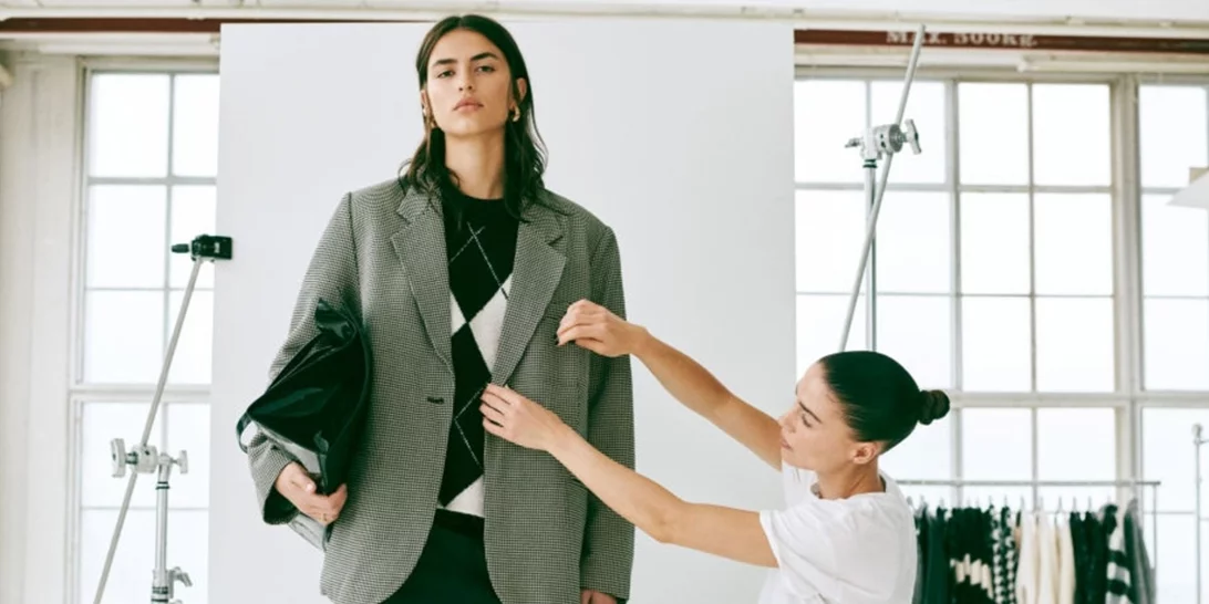 Τα items από τη νέα συλλογή της H&M που θα φέρουν "μία νότα αλλαγής" στο στιλ σου σύμφωνα με τη στιλίστρια Sophia Roe