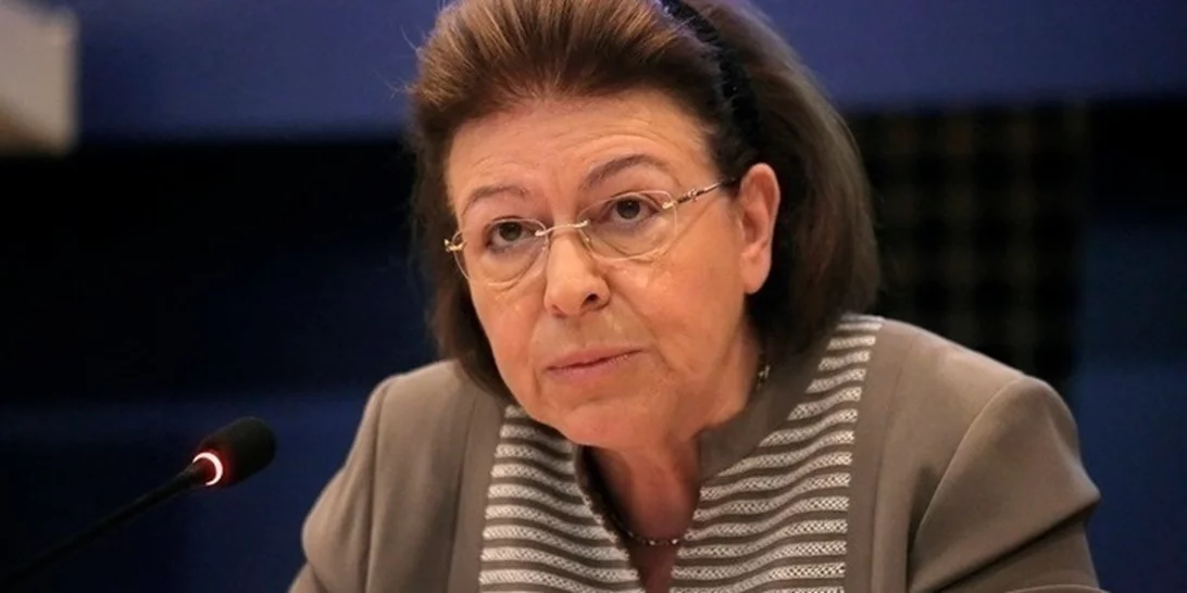 "Για ακόμη μια φορά επιδεικνύει προκλητική αδιαφορία" το Βρετανικό Μουσείο, δήλωσε η Λ. Μενδώνη με αφορμή το δείπνο στην αίθουσα με τα Γλυπτά του Παρθενώνα