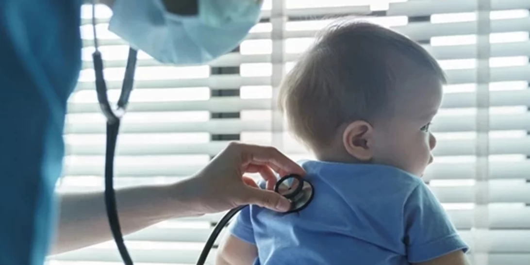 Οξεία ηπατίτιδα σε παιδιά | Πώς φτάσαμε στον θάνατο ενός βρέφους 13 μηνών - Το χρονικό των περιστατικών στην Ελλάδα