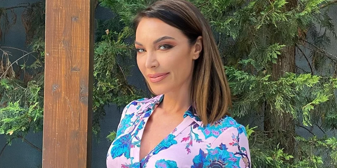 18 χρόνια πριν | Όταν η Τατιάνα Στεφανίδου φόρεσε την τιρκουάζ τουαλέτα στα καλλιστεία και "έγραψε" ιστορία