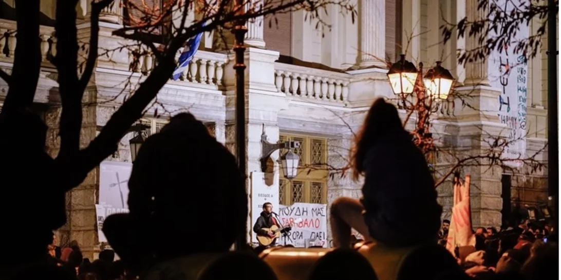 Εθνικό Θέατρο | Η φωτογραφία από τη συναυλία των καλλιτεχνών που έγινε viral - Κατέκλυσε τα social media