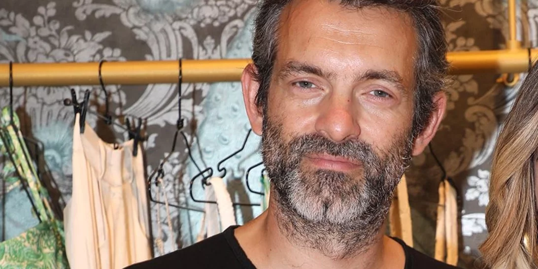 Φίλιππος Μιχόπουλος | Φωτογραφίζει τον Μάξιμό του σε ένα διαφορετικό κλικ - "Μακ Γκάιβερ"