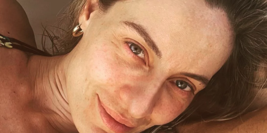 Η Ελεονώρα Μελέτη ποζάρει χωρίς μακιγιάζ στην αγκαλιά του άνδρα της