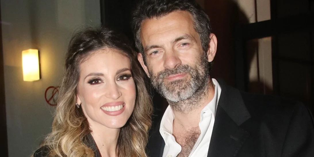 Μόλις είχαν γίνει ζευγάρι | Η Αθηνά Οικονομάκου με τον Φίλιππο Μιχόπουλο στην πρώτη τους κοινή εμφάνιση