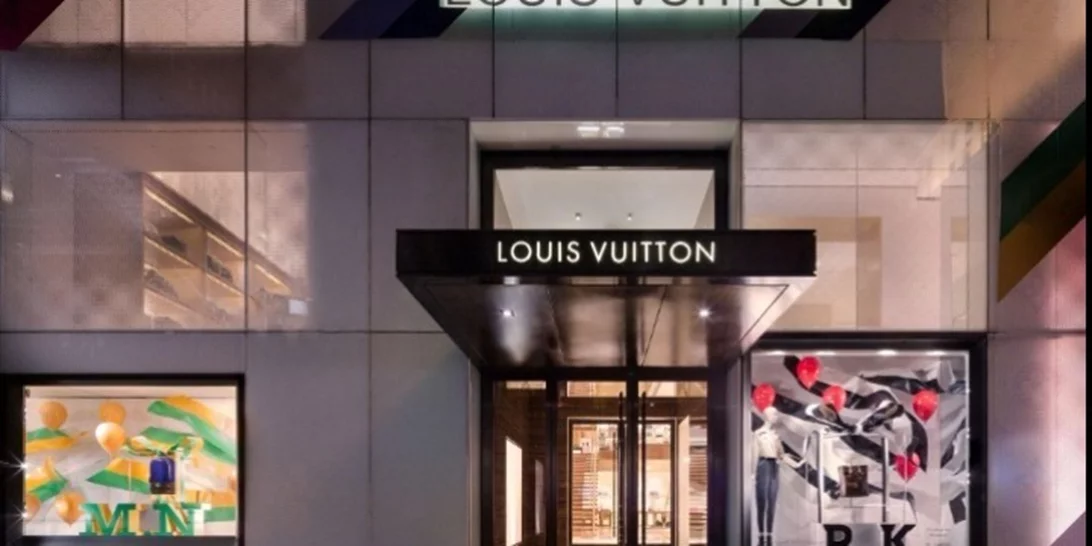 Οι μεγαλύτεροι οίκοι μόδας κλείνουν τα καταστήματά τους στη Ρωσία