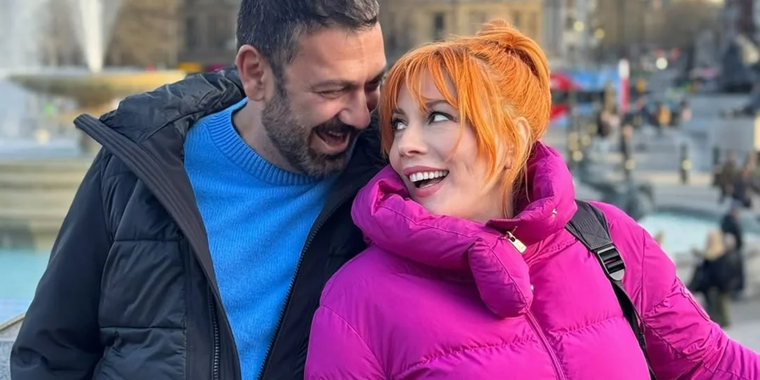 Σμαράγδα Καρύδη | Reunion με τον Μιχάλη Μαρίνο στο Λονδίνο - Ποιες άλλες διάσημες ηθοποιοί ήταν μαζί τους