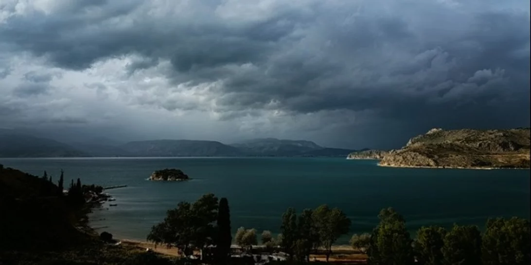 Νέο κύμα κακοκαιρίας με ισχυρές βροχές και καταιγίδες - Red Code σε 9 περιφέρειες