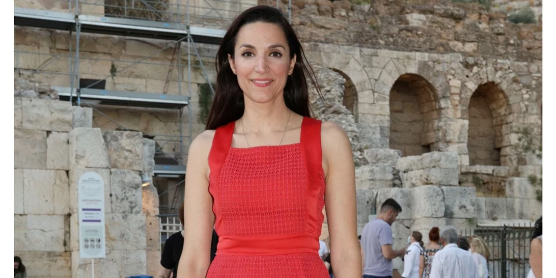 Κατερίνα Ευαγγελάτου | Η εμφάνιση με καφτάνι ελληνικού brand που είναι ιδανικό για κάθε περίσταση