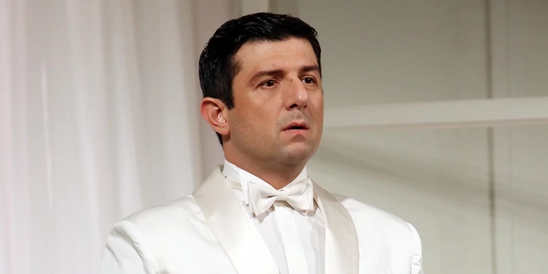 Μιχάλης Οικονόμου | "Είμαι ο αόρατος γονιός - Νομικά ο σύντροφός μου είναι ο μπαμπάς του παιδιού μας"