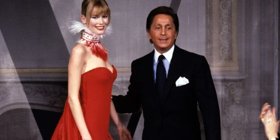 Valentino Garavani 1932- 2026 | Η κομψότητα ως τέχνη μέσα από το έργο του σχεδιαστή μόδας που έφυγε από τη ζωή