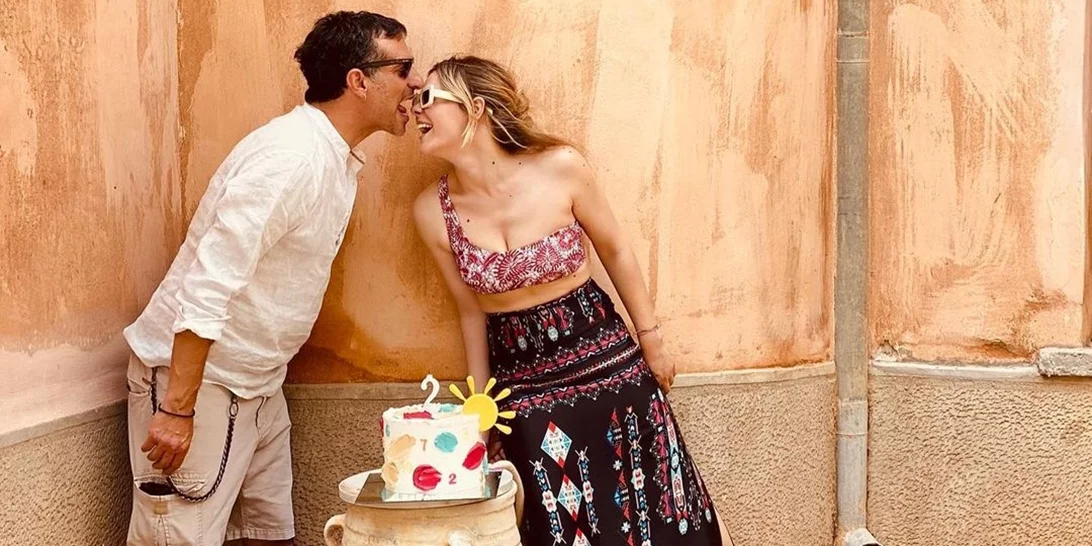 Couple goals για Γιώργο Χρανιώτη και Γεωργία Αβασκαντήρα | Η βραδινή έξοδος στο θέατρο