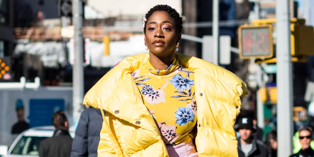 Street style Inspo | 8 τρόποι για να φορέσεις με στιλ ένα μπουφάν