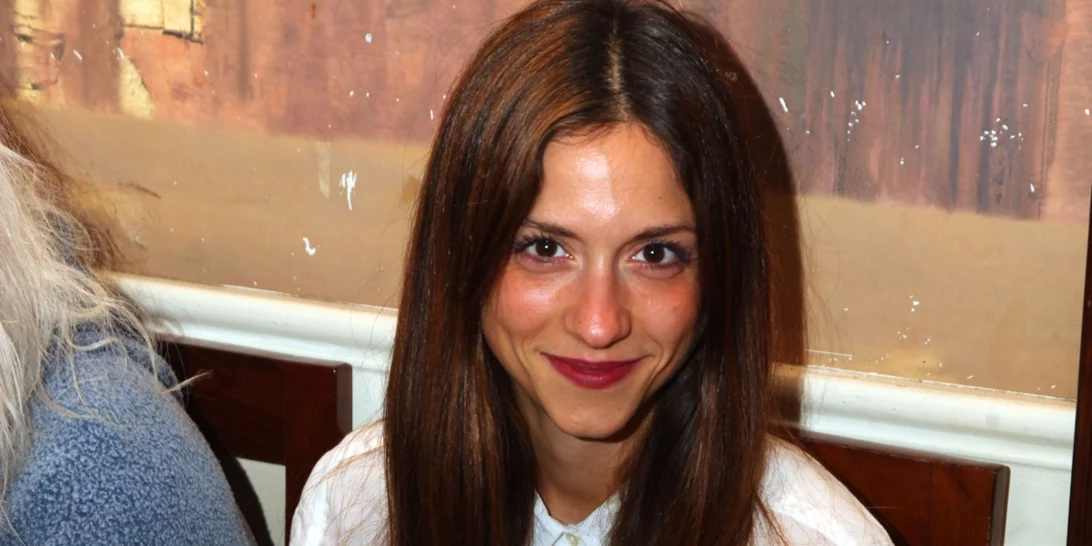 Σοφία Καρβέλα | Φόρεσε το ιδανικό πανωφόρι για τις ημέρες με πολύ κρύο