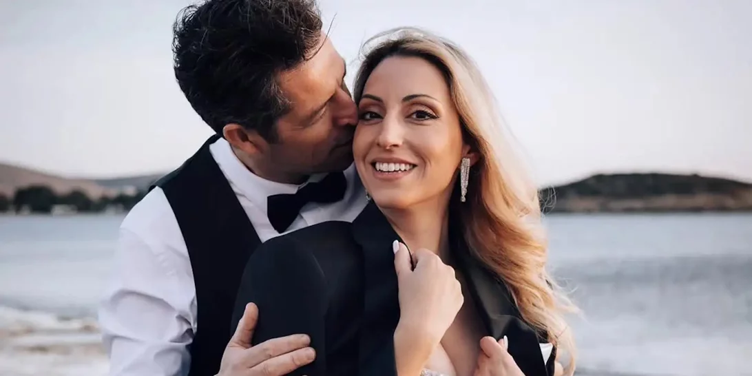 Ο Απόστολος Ρουβάς γαμπρός | Δημοσίευσε για πρώτη φορά φωτογραφίες από τον γάμο του με τη Φανή Γιαβρίδου