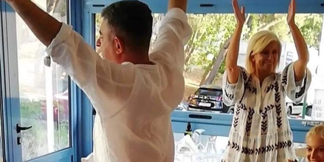 Ζήνα Κουτσελίνη | Η αδημοσίευτη φωτογραφία με τον Γιώργο Καραϊβάζ και το συγκινητικό δημόσιο μήνυμα