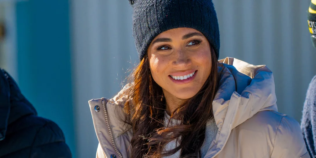 Το νέο, πολυτελές χρώμα μαλλιών της Meghan Markle είναι αυτό που θα ζητούν όλες οι μελαχρινές φέτος