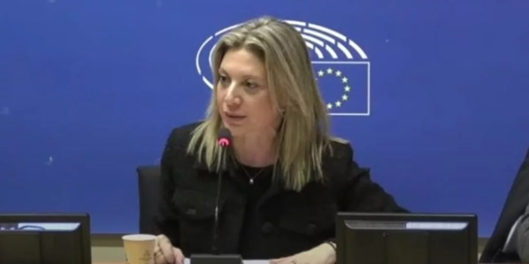Συγκλόνισε το Ευρωκοινοβούλιο η Μαρία Καρυστιανού | "Τα Τέμπη δεν ήταν δυστύχημα, αλλά ένα έγκλημα με ιθύνοντες" - Τη χειροκροτούσαν όρθιοι