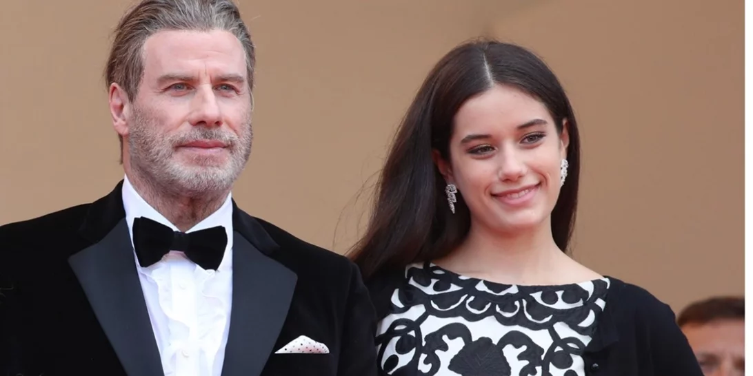 Ella Travolta | Η πολυτάλαντη κόρη του John Travolta μεγάλωσε και είναι ίδια ο πατέρας της