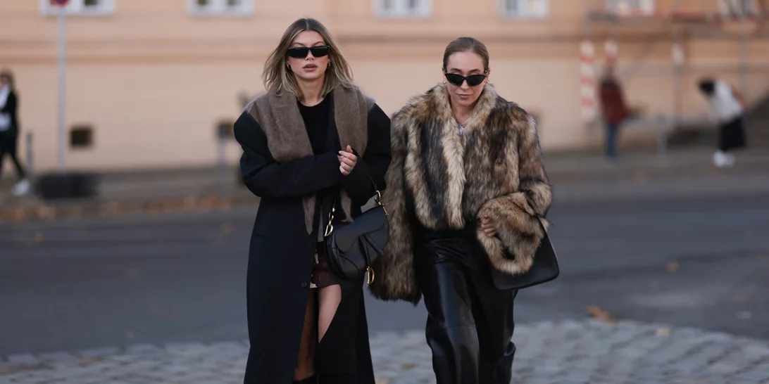 Τα μοντέρνα looks που αποδεικνύουν πως το κασκόλ δεν είναι το boring αξεσουάρ που πίστευες